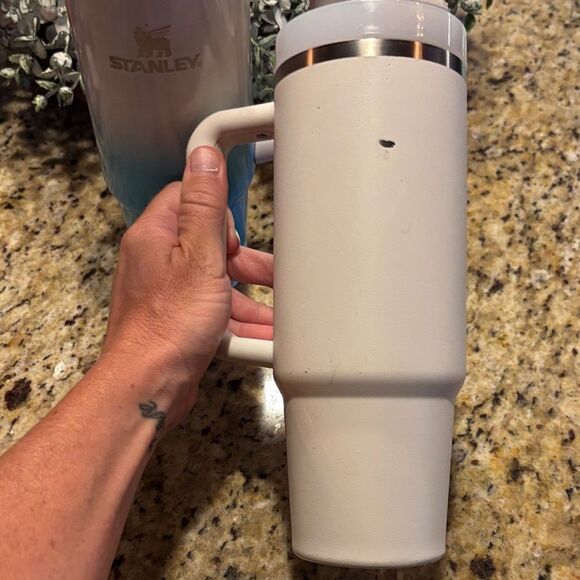 Stanley Blue and White 30oz Travel Tumbler with Handle bundle - Picture 6 of 14